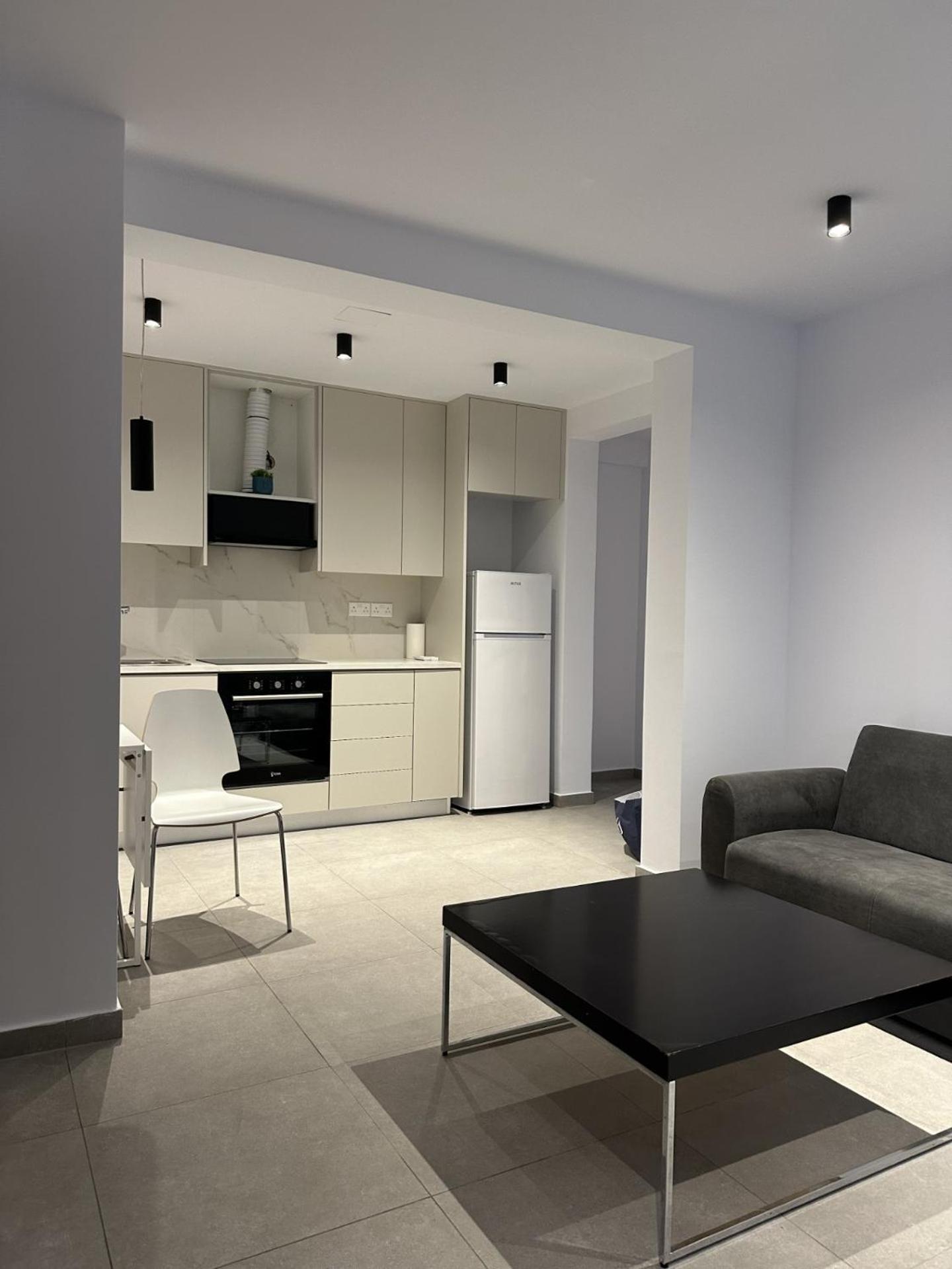 Royal Sunset Studios & Apartments Limassol Bagian luar foto
