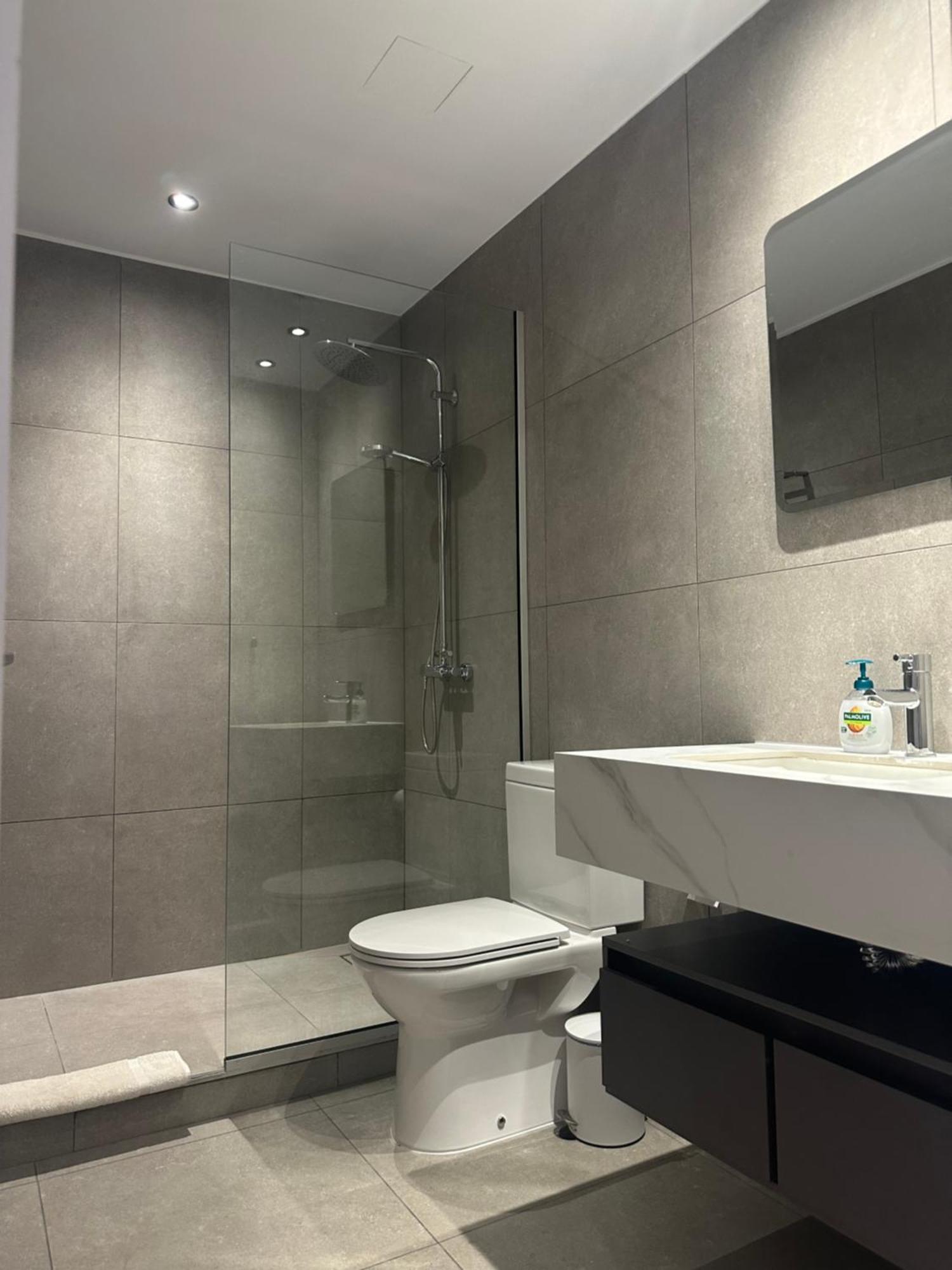 Royal Sunset Studios & Apartments Limassol Bagian luar foto