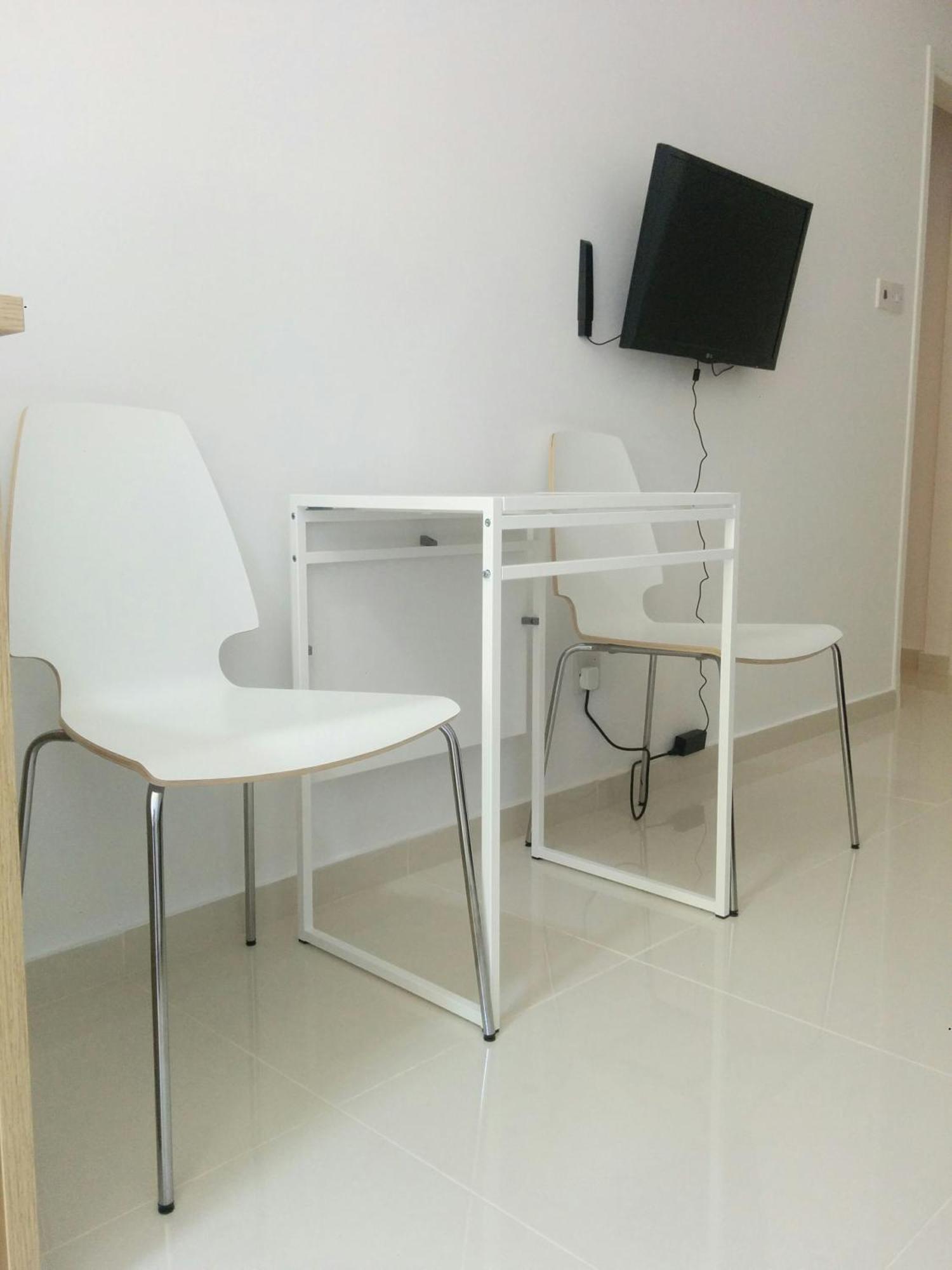 Royal Sunset Studios & Apartments Limassol Bagian luar foto