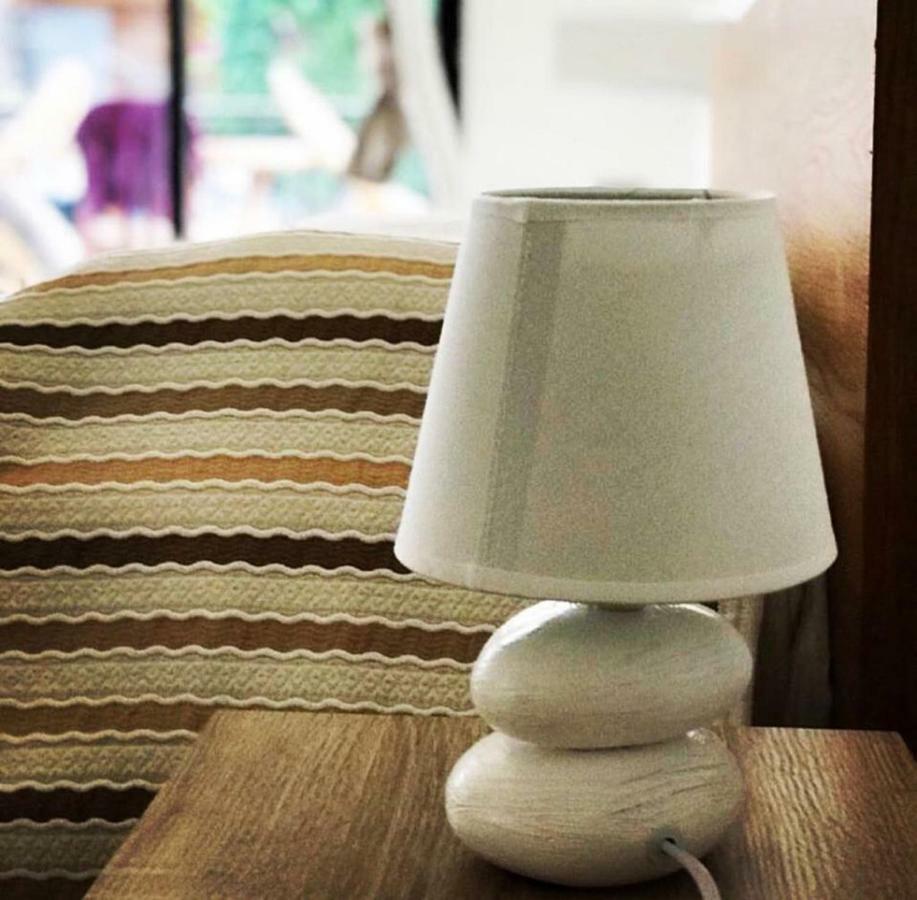 Royal Sunset Studios & Apartments Limassol Bagian luar foto