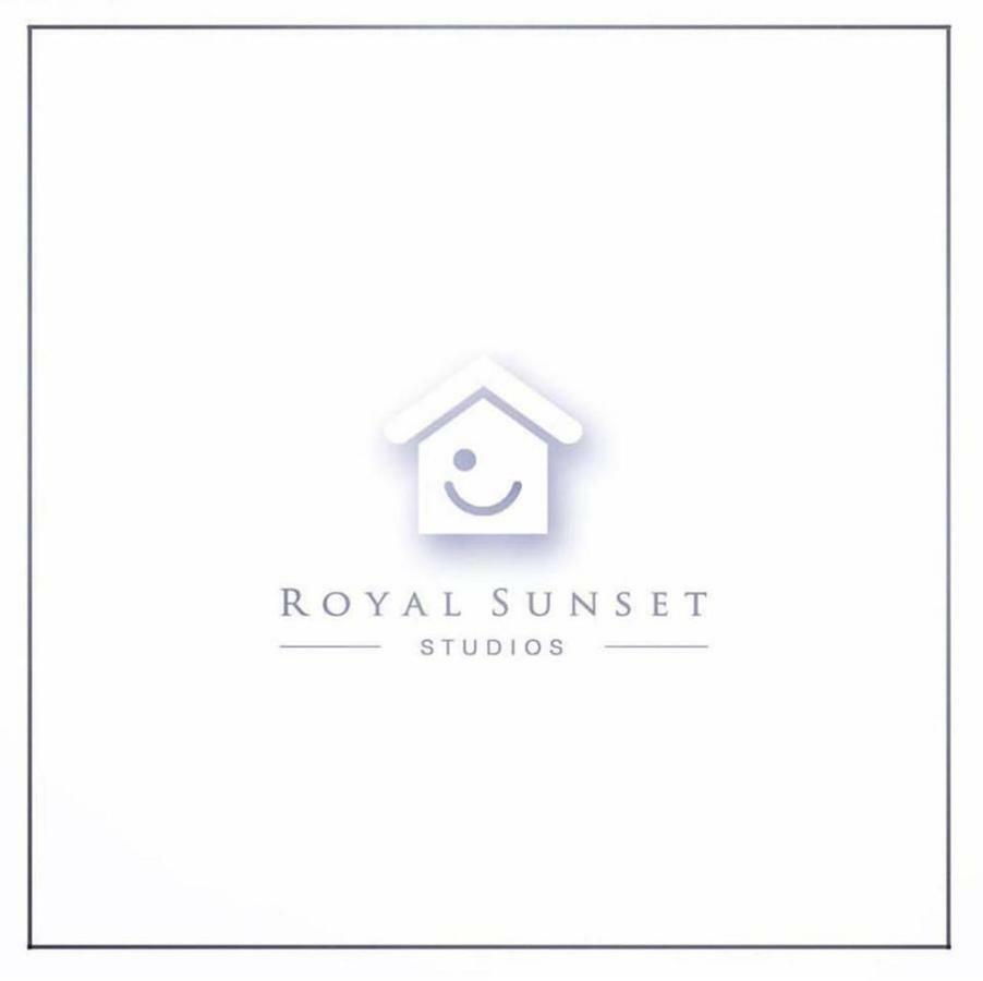 Royal Sunset Studios & Apartments Limassol Bagian luar foto