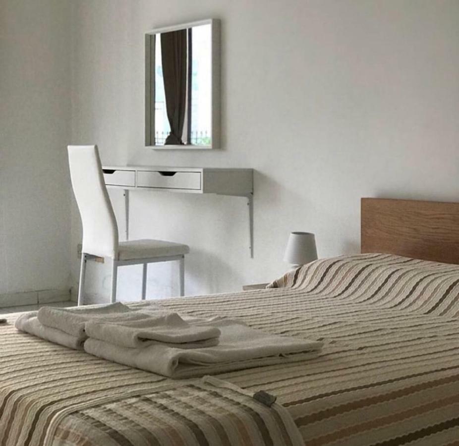 Royal Sunset Studios & Apartments Limassol Bagian luar foto